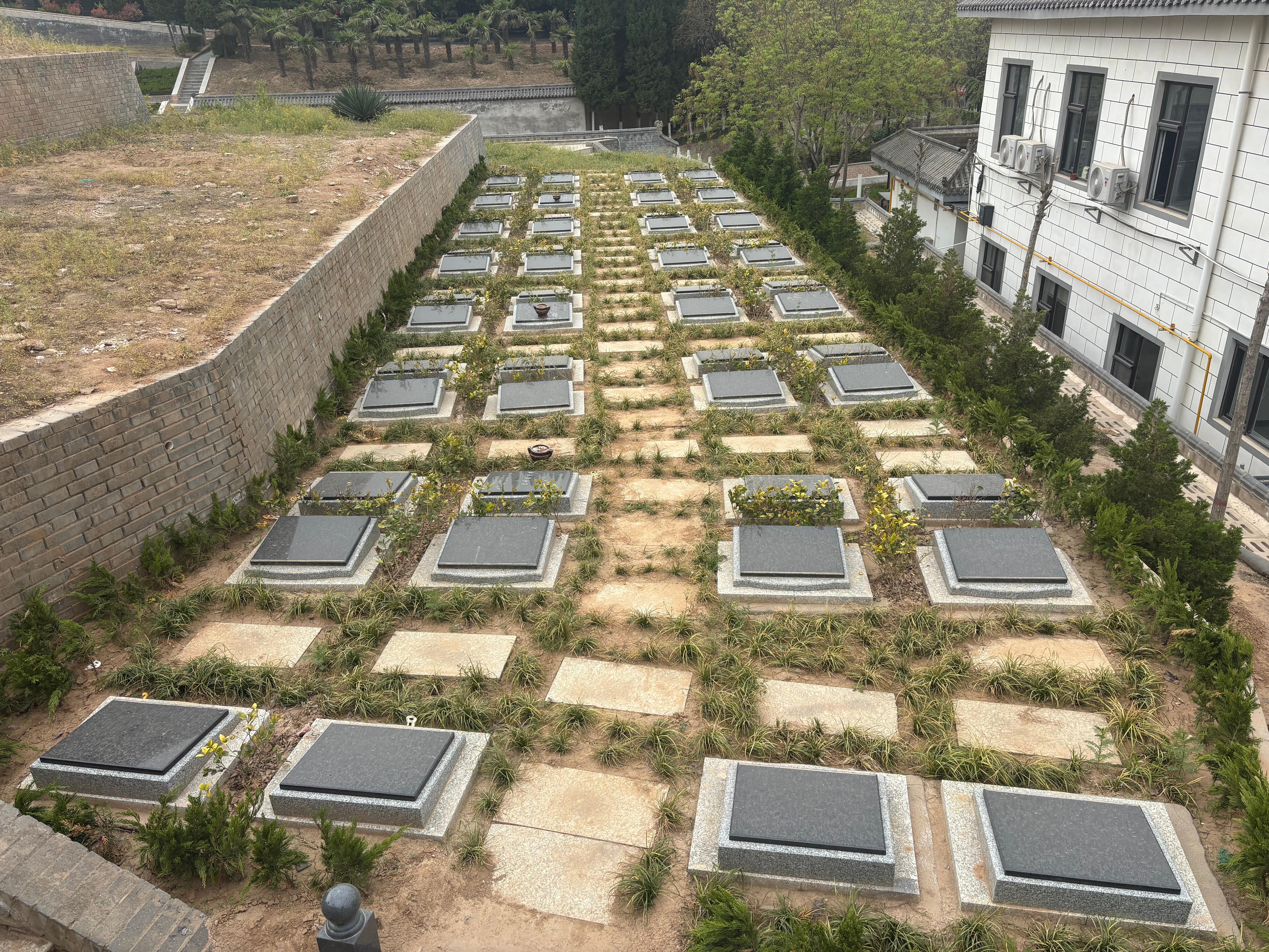 富平县荆山骨灰公墓园区图片