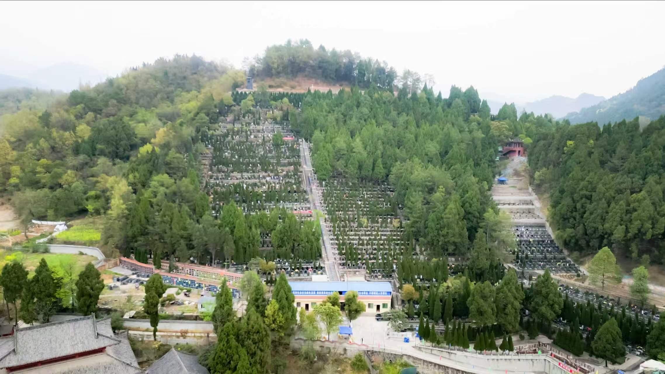 广元市雪峰公墓管理所园区图片