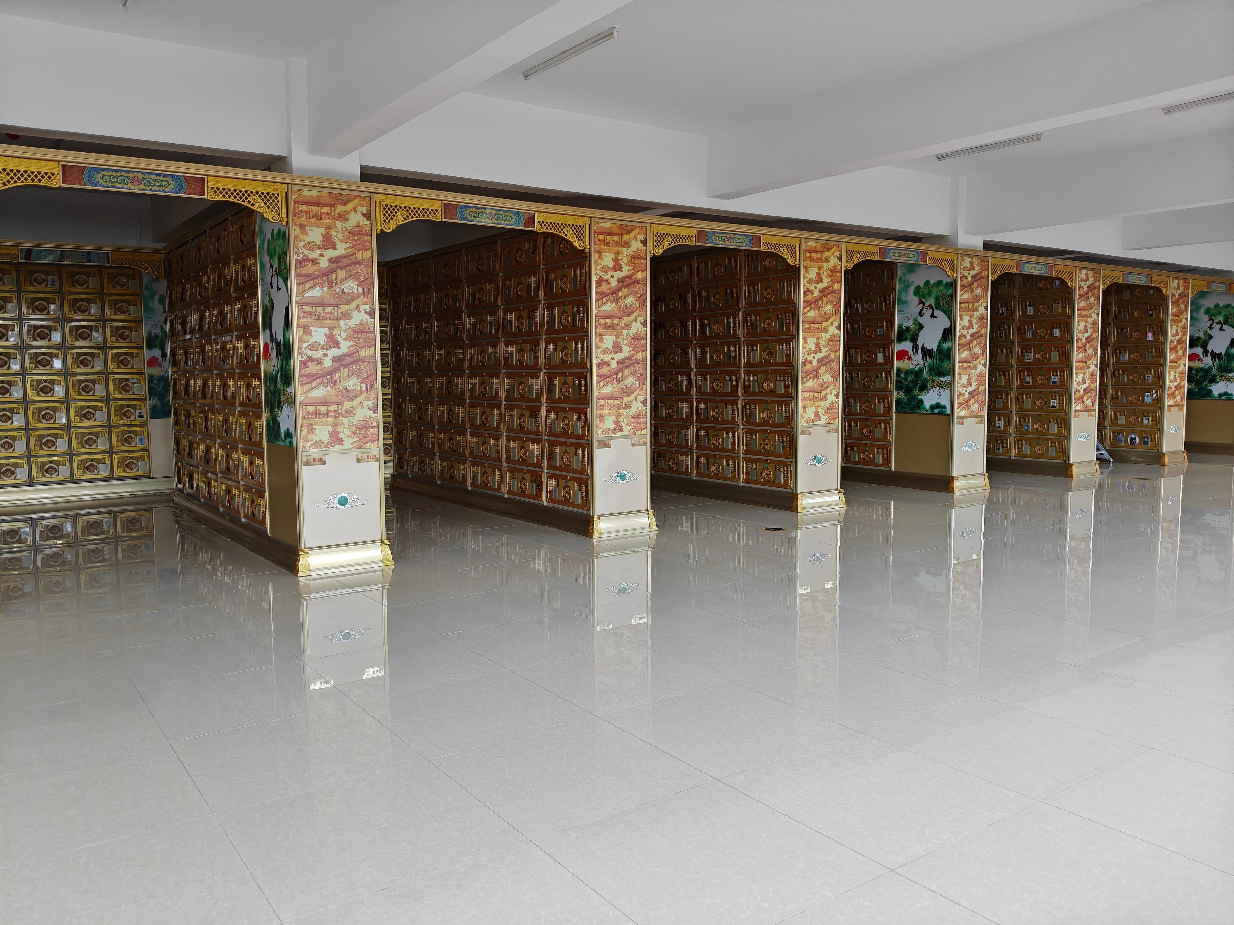 义乌市稠江街道景山公墓骨灰存放堂园区图片