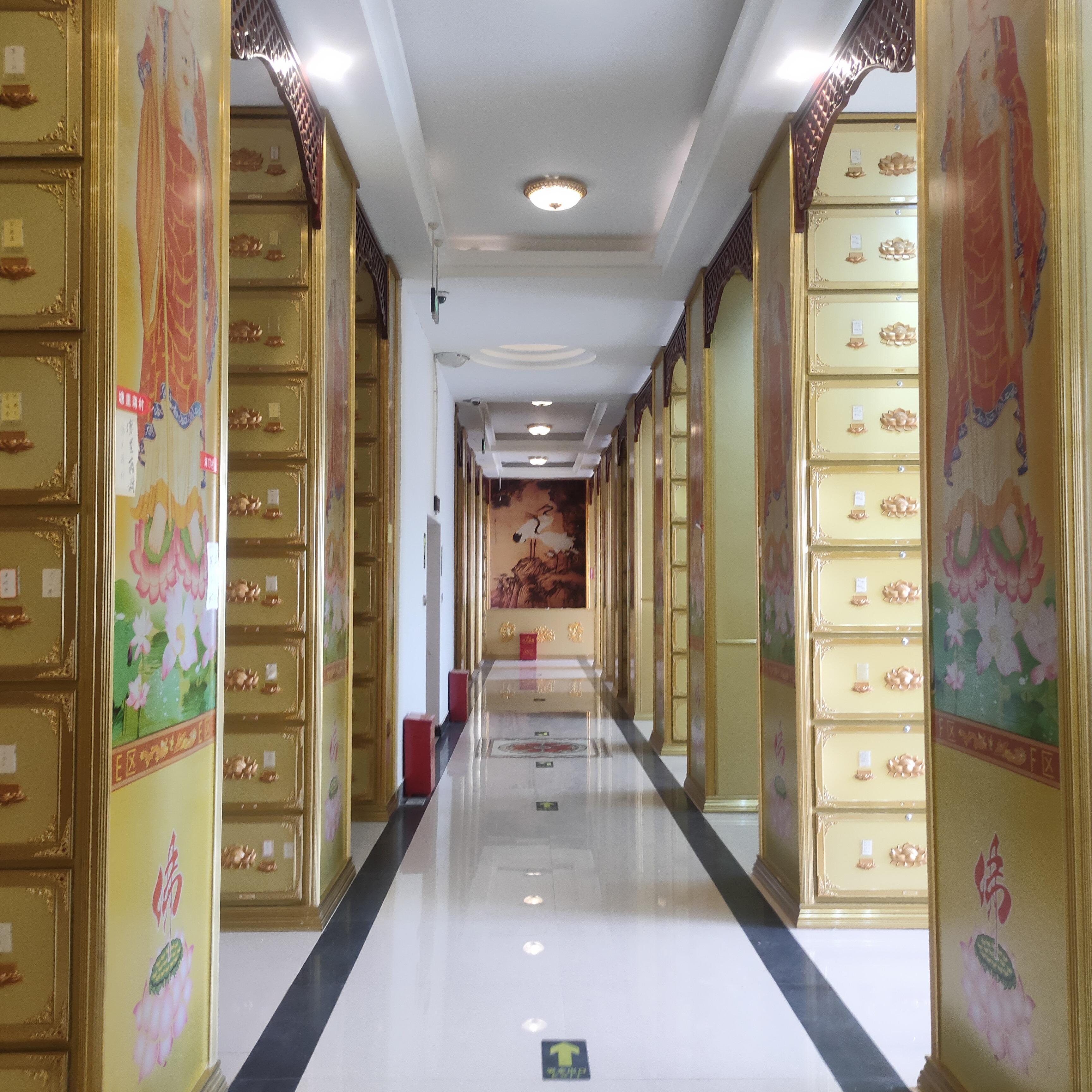 义乌市金峰山骨灰存放堂园区图片