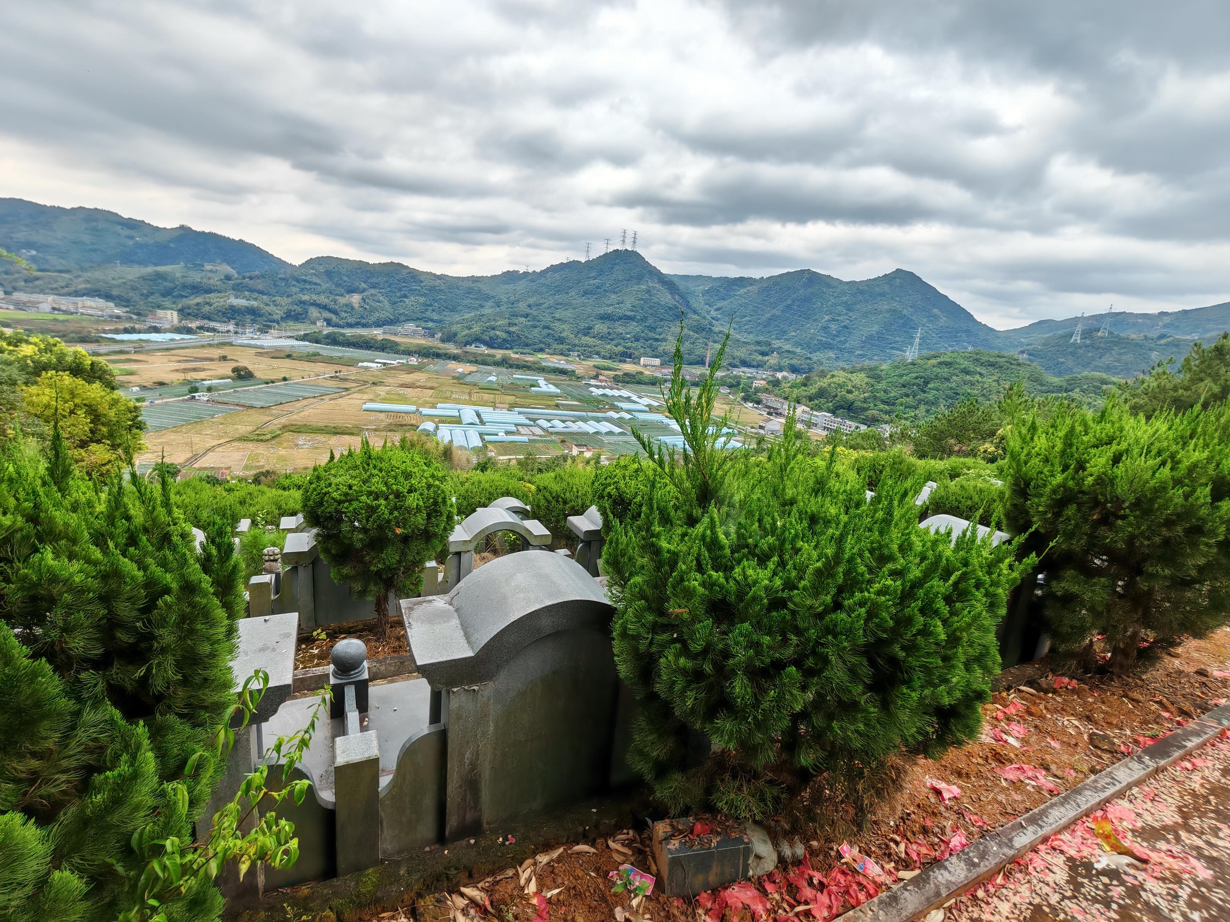 灵溪镇卧虎山公益性公墓园区图片