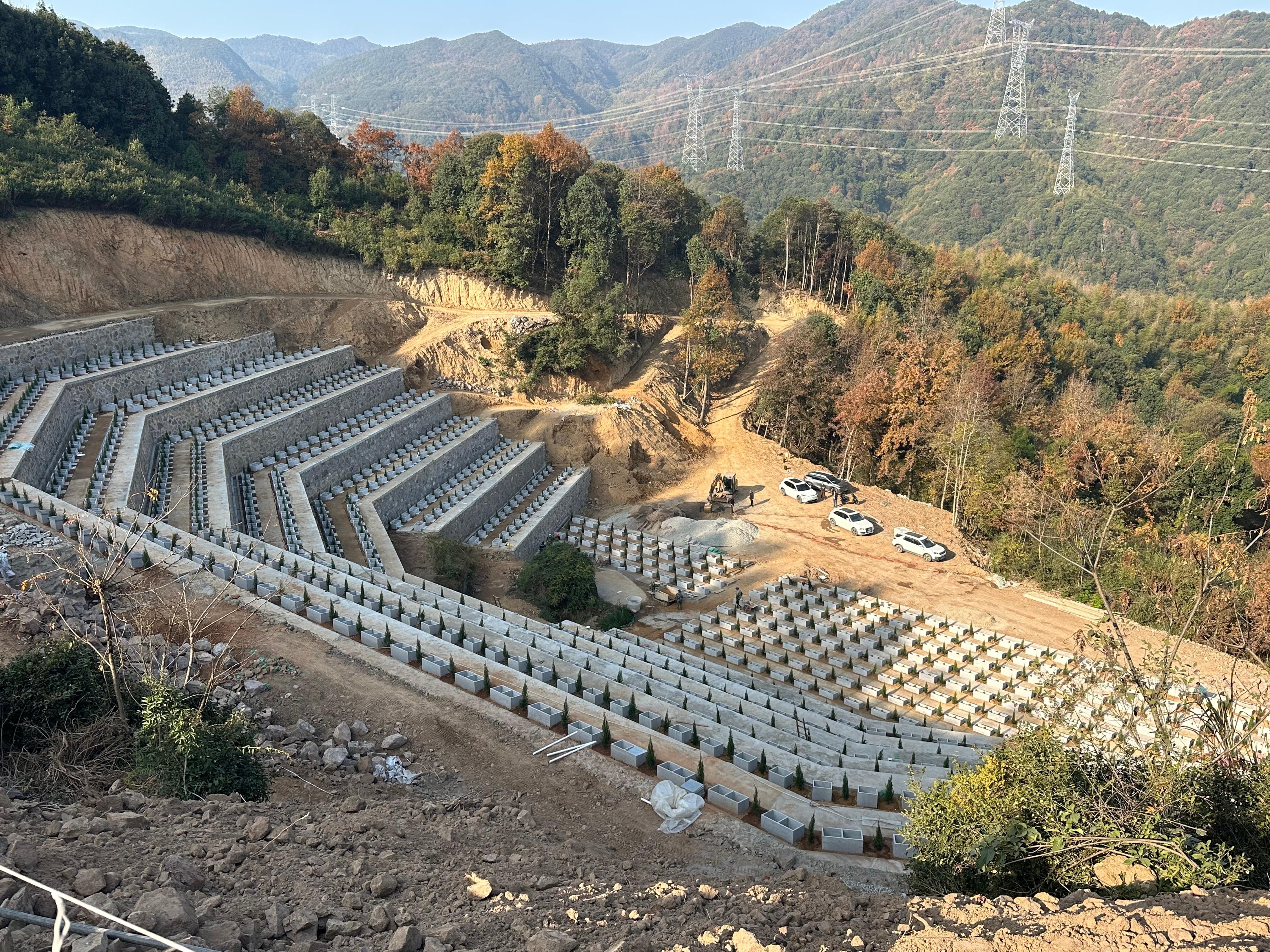 金华市浦江县花桥乡公墓园区图片