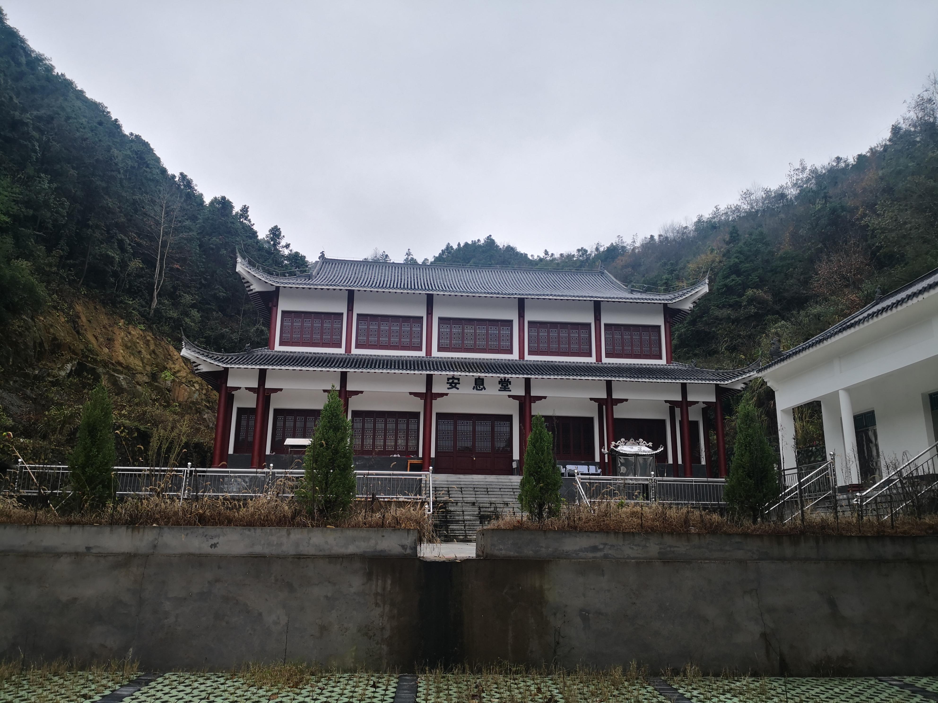 金华市浦江县檀溪镇大黄塘安息堂