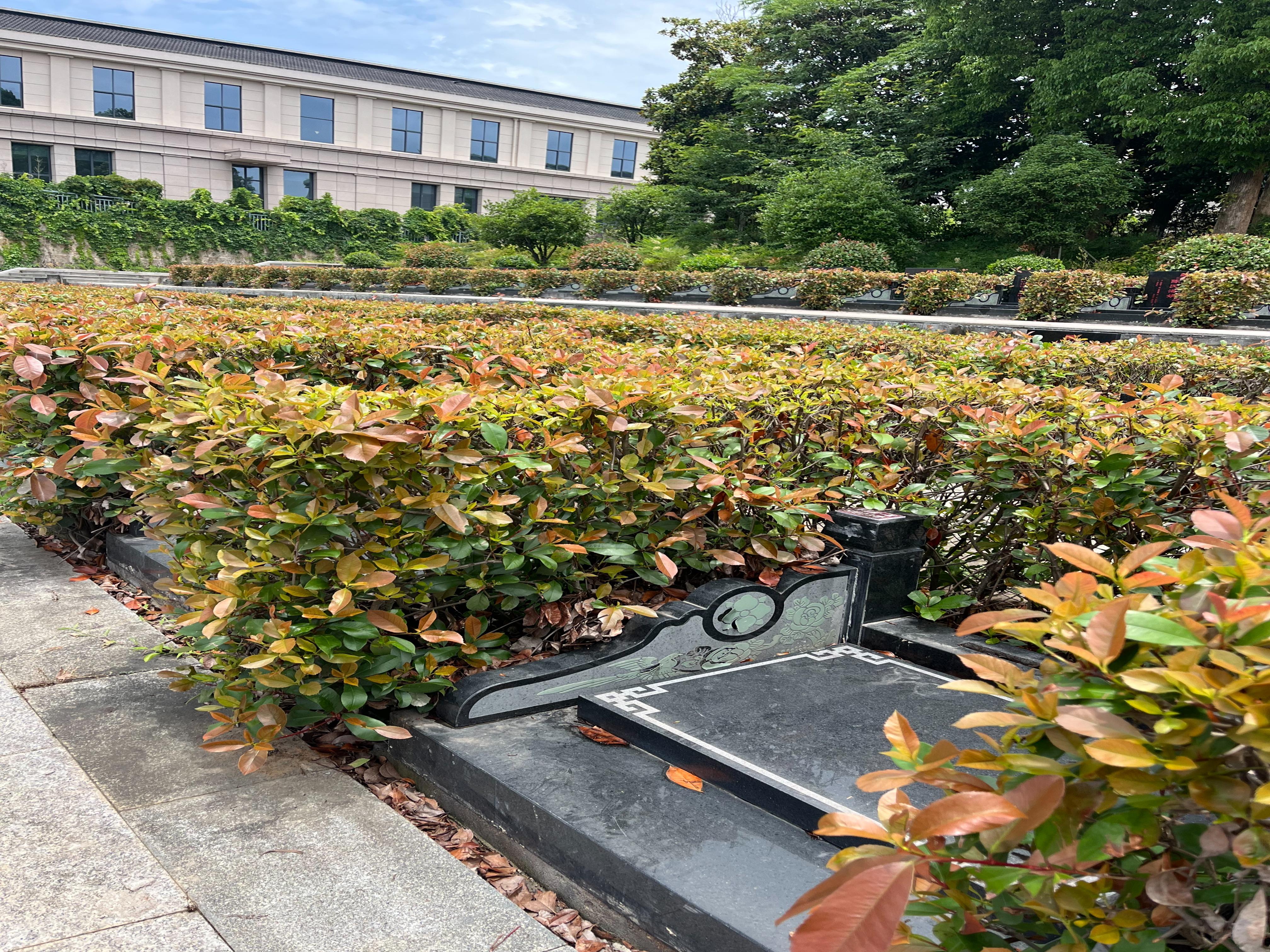 眠山陵园园区图片