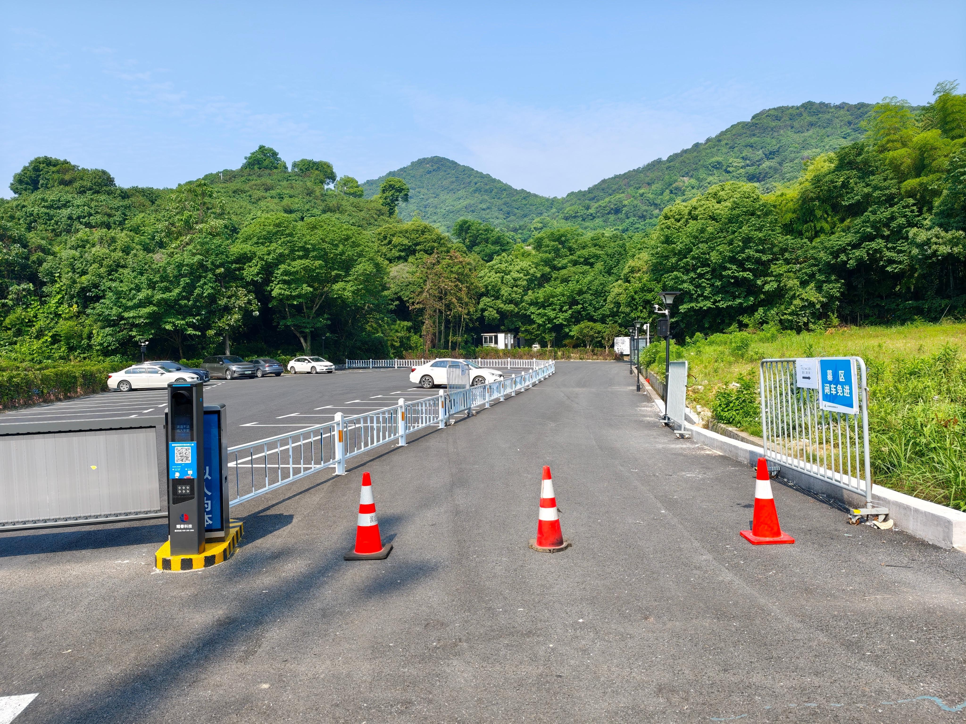 美女山生态墓园区图片