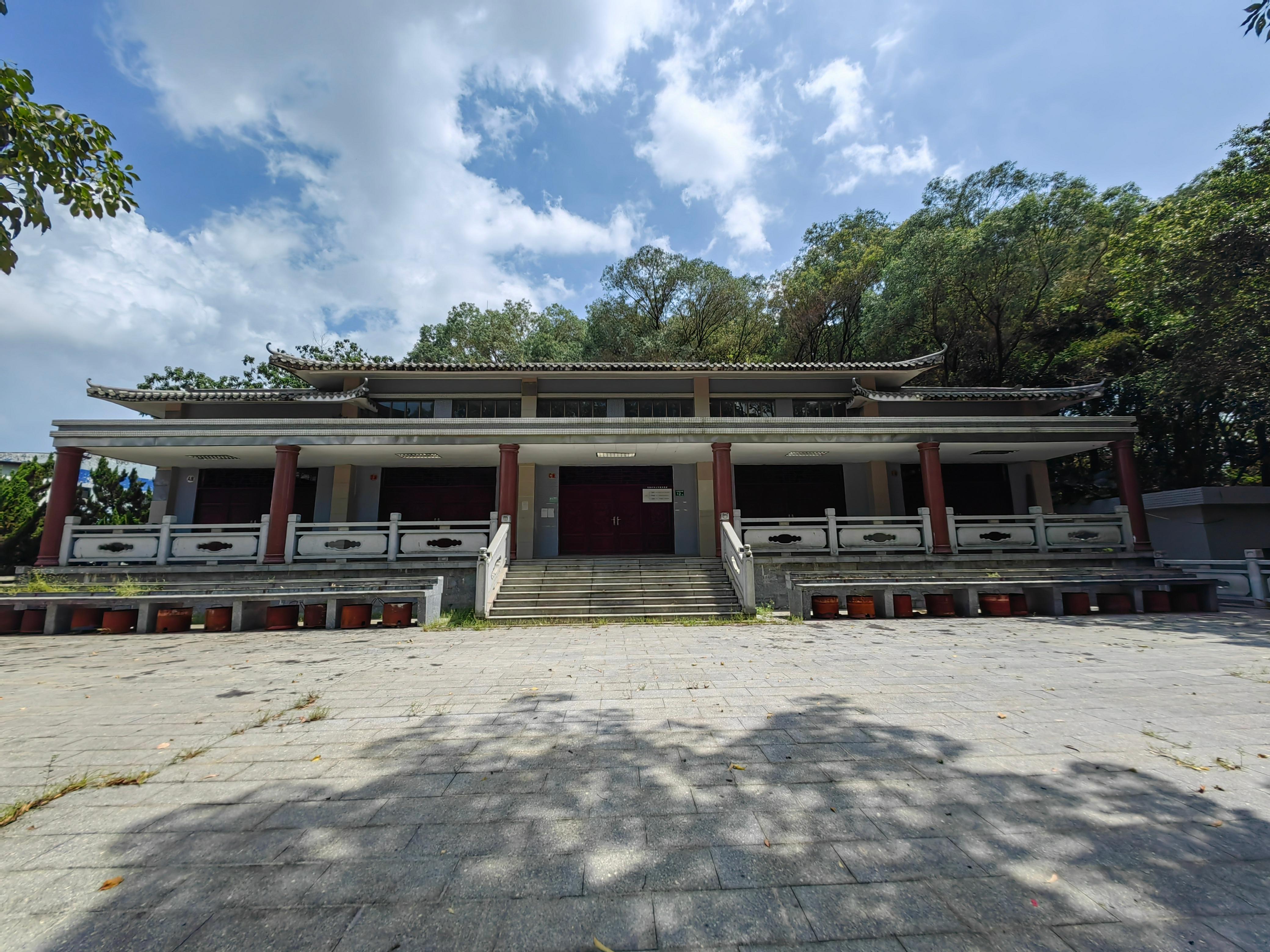 广州市番禺区东环街龙美村骨灰楼园区图片