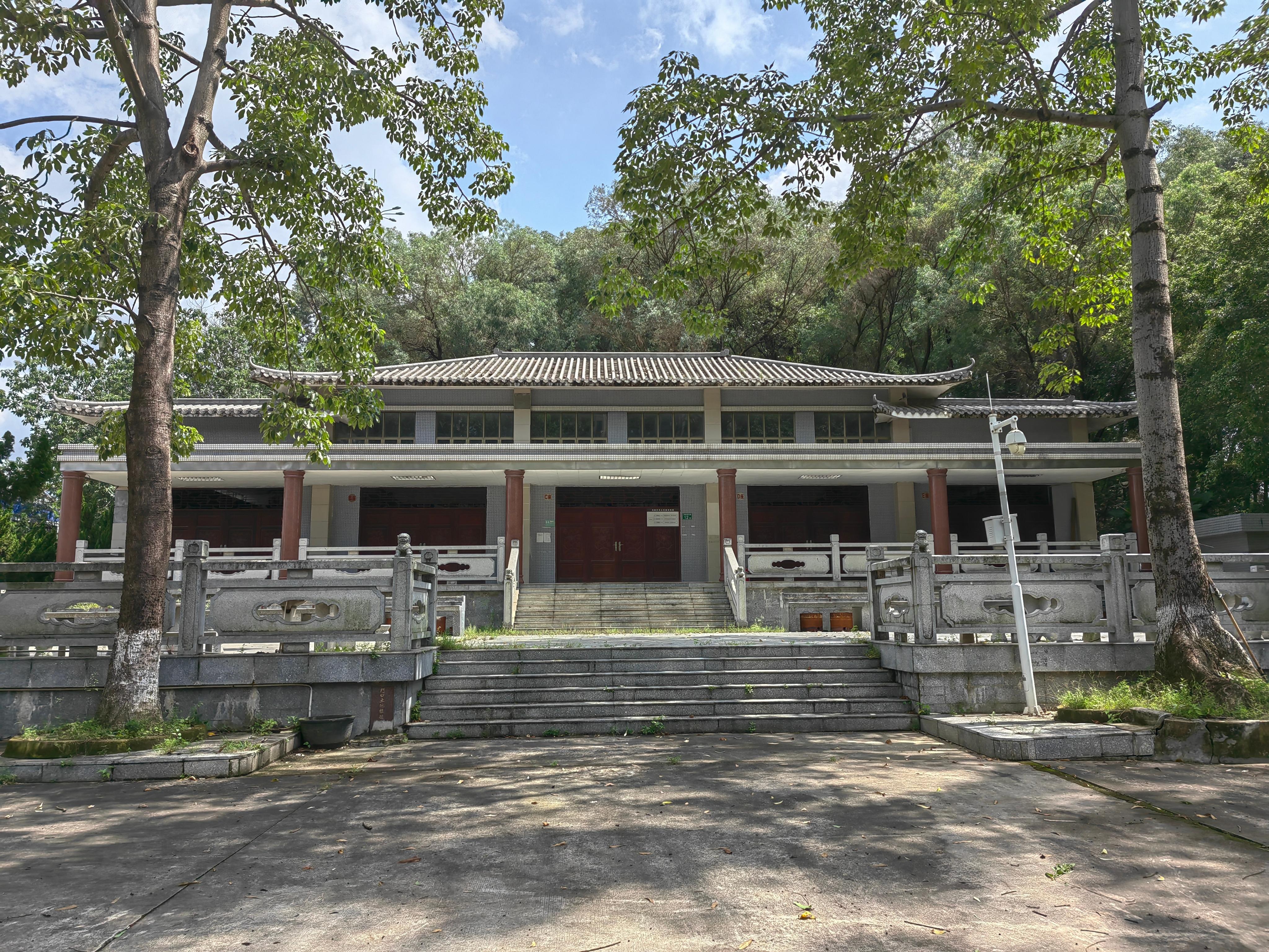 广州市番禺区东环街龙美村骨灰楼园区图片