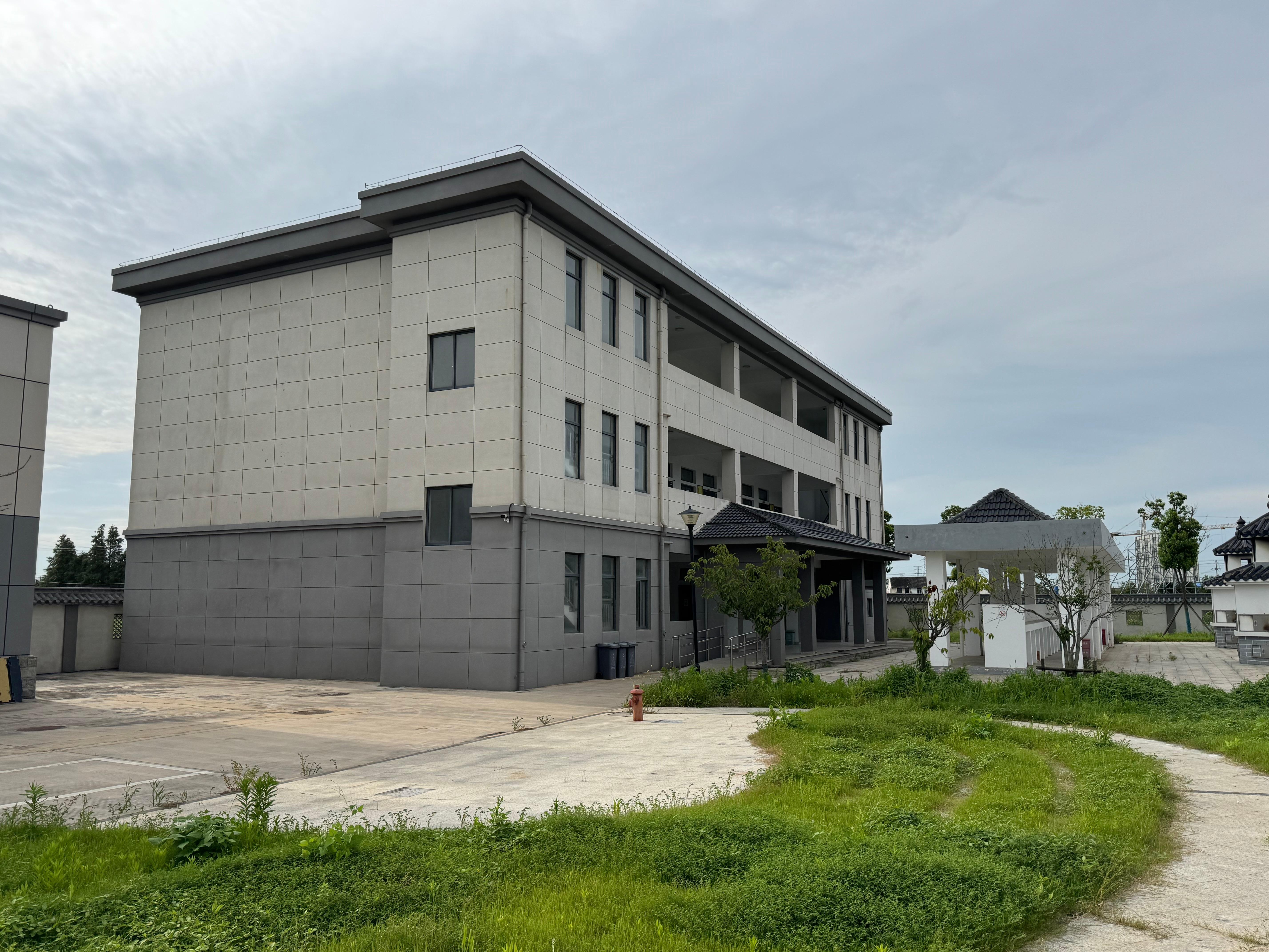 新埭镇大齐塘村骨灰寄存堂(万福园)园区图片