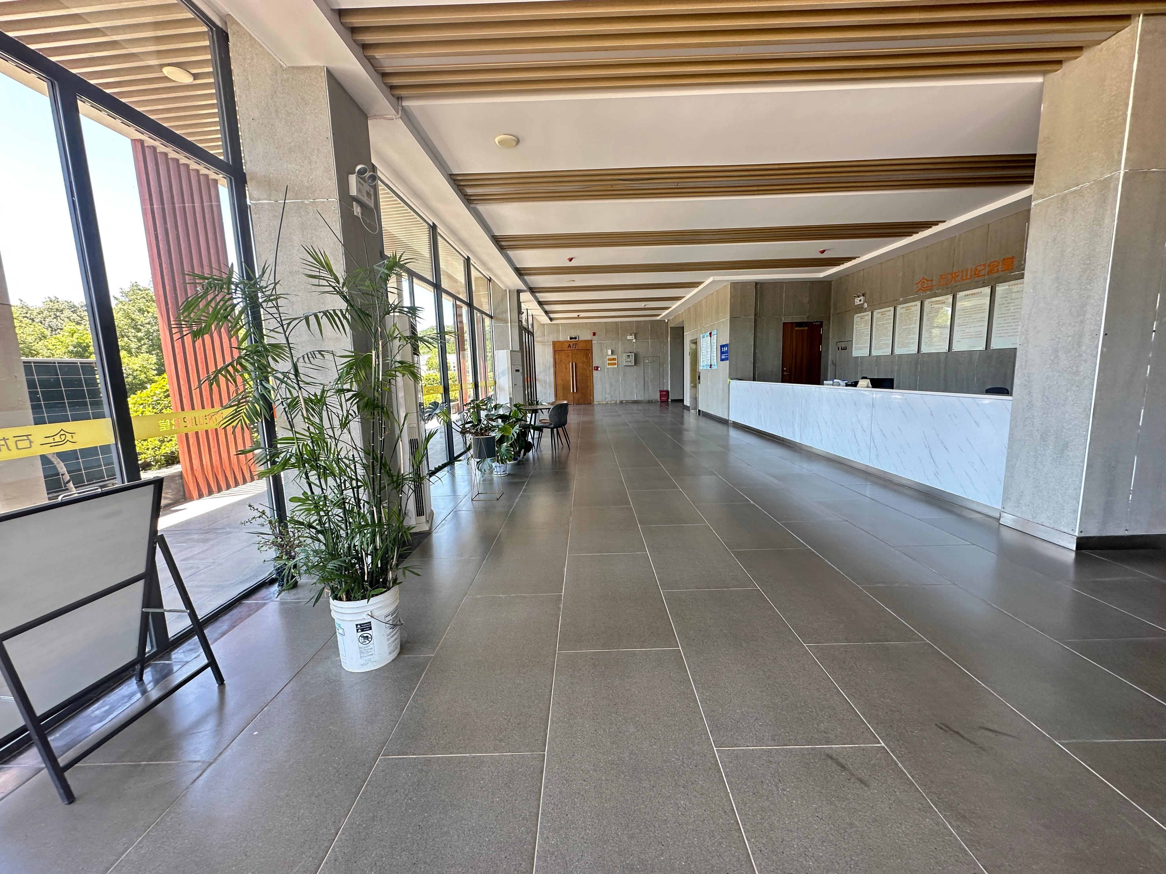 南京市江宁区秣陵街道石龙山纪念堂园区图片
