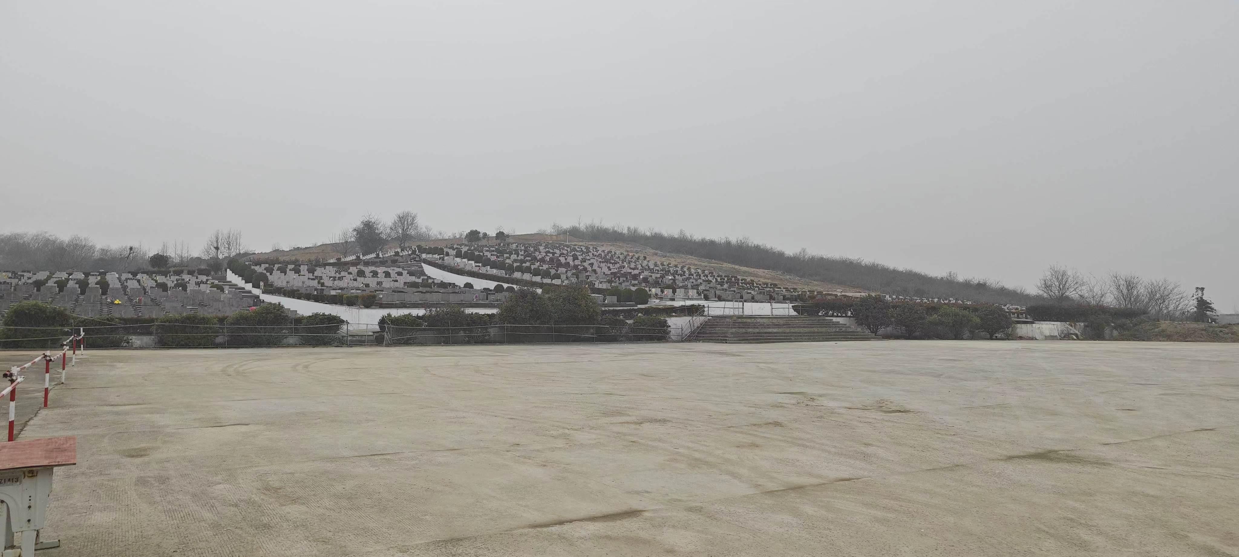 西山公墓园区图片
