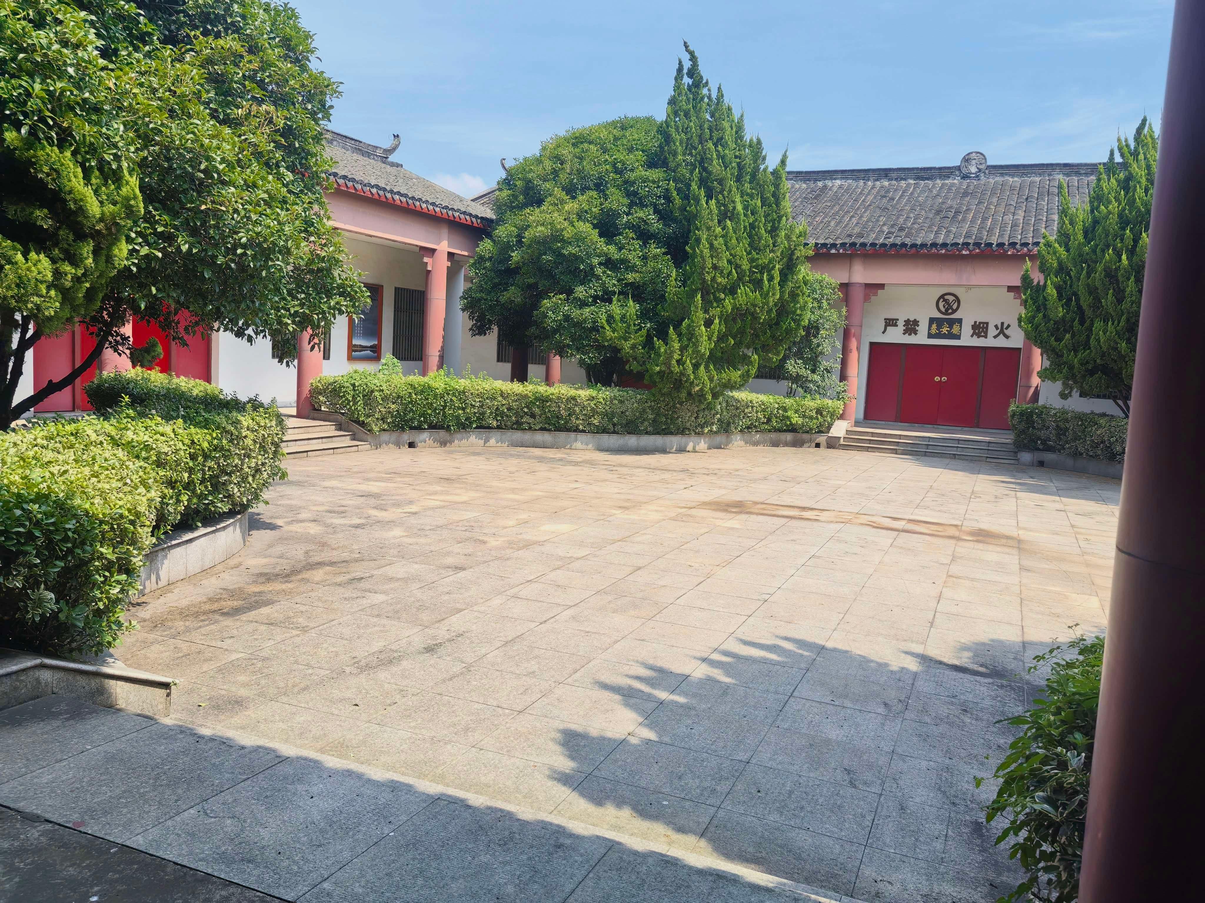 张家港市塘桥滩里福善堂园区图片